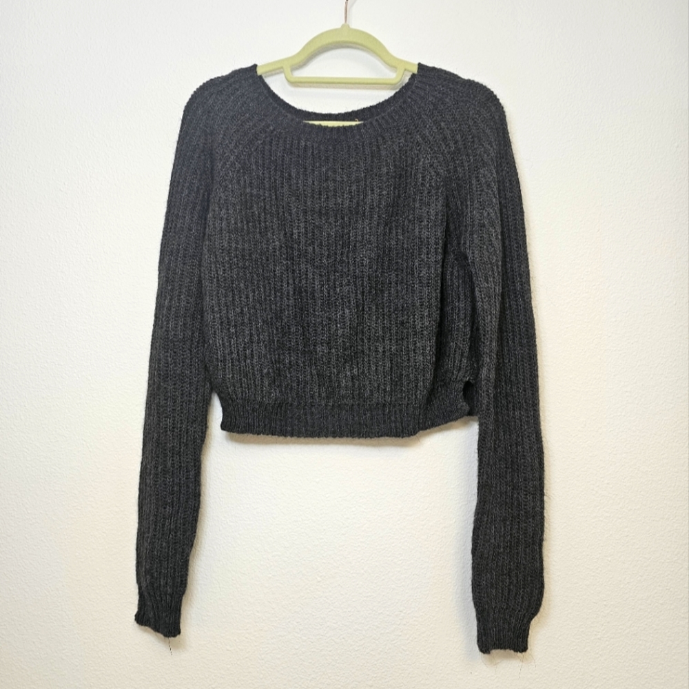 Brandy Melville one size fits most knitted gray crop sweater top
